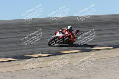 media/Oct-13-2025-Moto Forza (Mon) [[a66d839500]]/3-B Group/Session 2 (Bowl)/